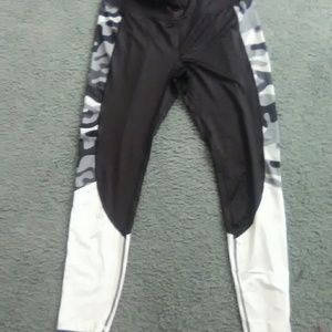 Women's yoga pants medium